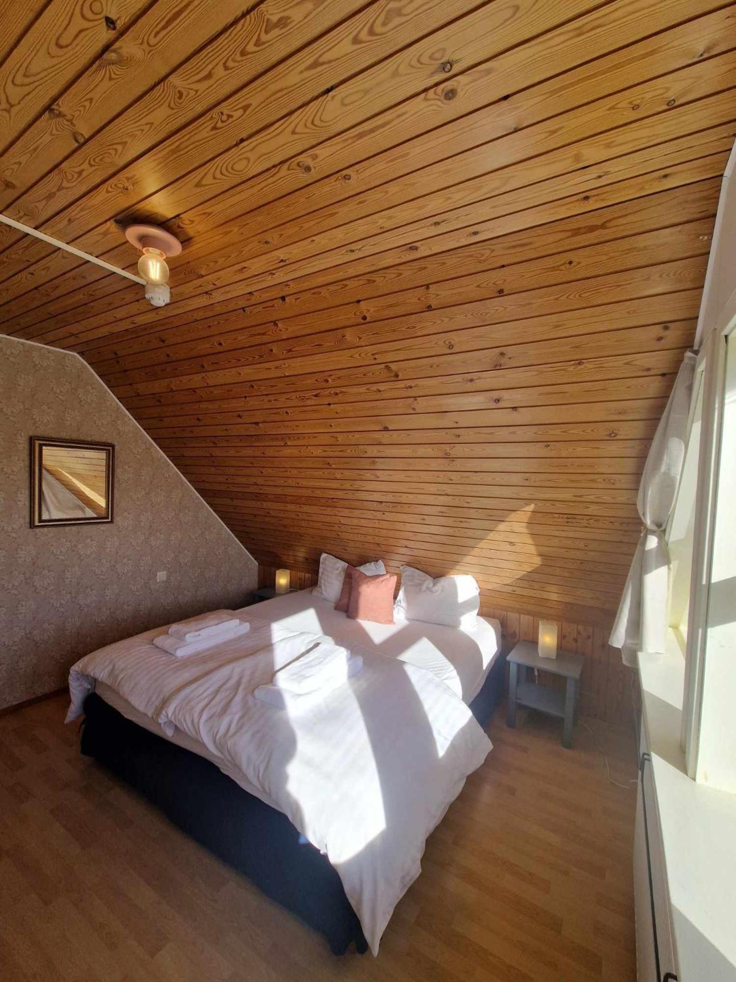 Milli Vina Guesthouse Borgarnes Pokoj fotografie